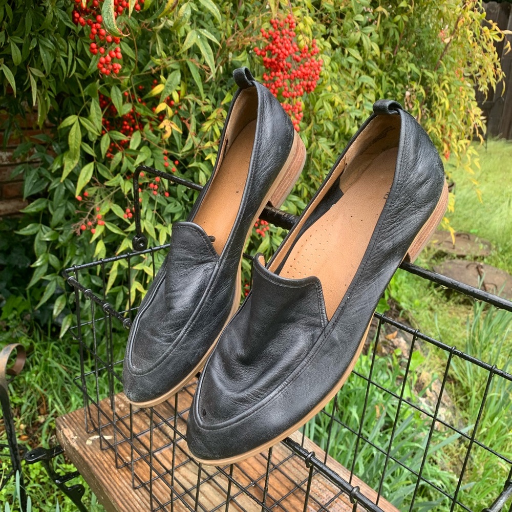 Susina Black and Tan leather loafers with soft Finish